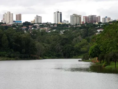 Boato sobre sucuri no Parque Jaboti gera apreensão em Apucarana