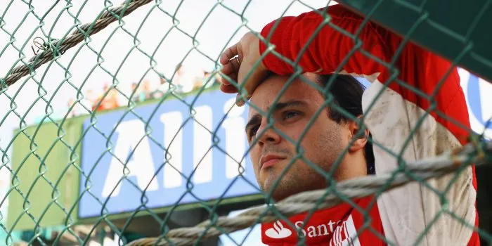  Dirigentes da Ferrari querem que o brasileiro volte a guiar como em 2008, quando foi vice-campeão da Fórmula 1