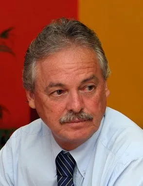 Mario Celso Cunha é jornalista profissional