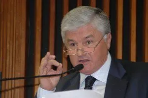 O presidente da Assembleia Legislativa, deputado Valdir Rossoni (PSDB), quer mais agilidade em todos os processos da Casa