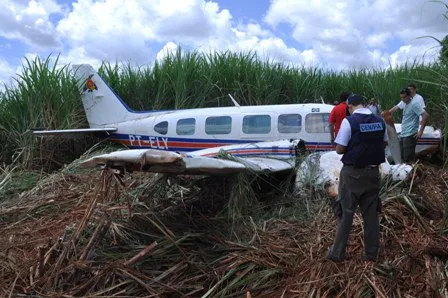 Peritos vieram a Arapongas investigar queda de avião