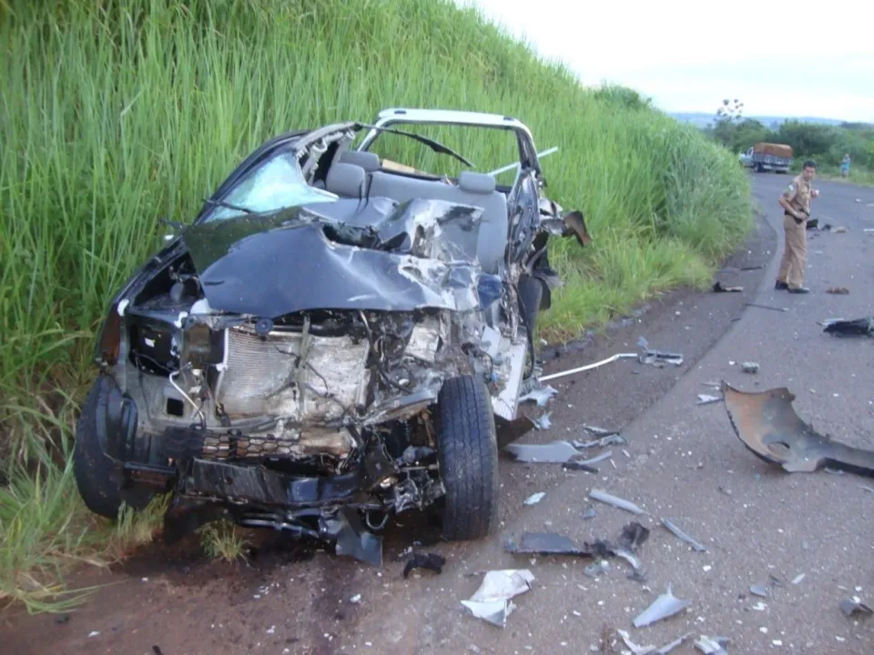 O número de acidentes em estradas estaduais do Norte do Paraná nos três primeiros meses deste ano aumentaram 15% em relação a 2010