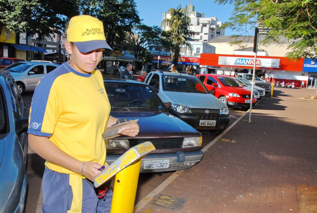 Recurso no TJ questiona renovação do estacionamento rotativo em Apucarana