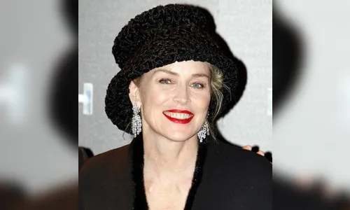 Atriz Sharon Stone é internada em  SP