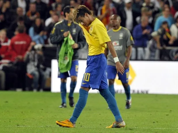 Neymar é um dos principais jogadores de confiança do técnico Mano Menezes 