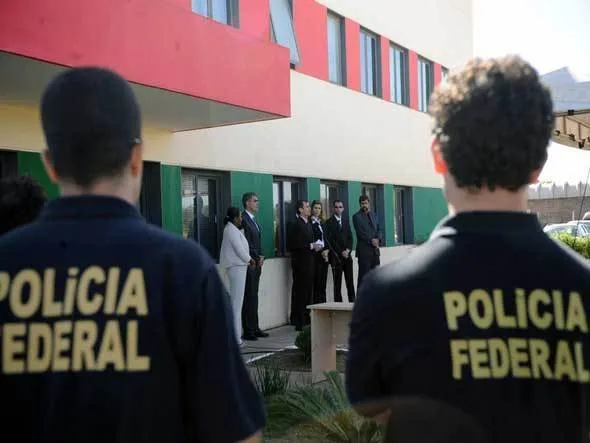 Policiais federais entram em greve no Paraná