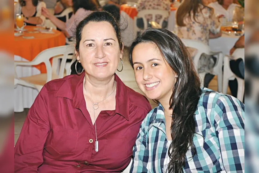   Cristina Batyras e Danielle Pinheiro Barbieri  
