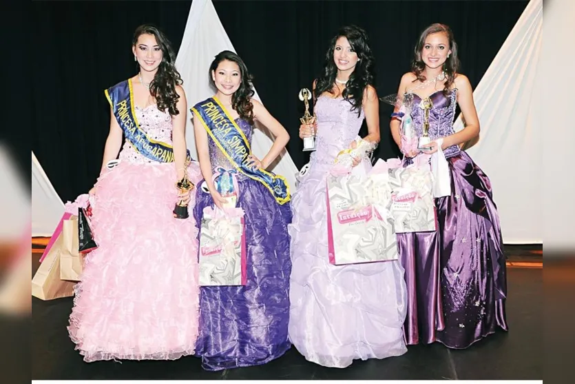   Categoria Princesa: Milleni Midori Horimi, 1º lugar; Deise Hikare Kawamoto, Simpatia; Larissa dos Santos da Rocha, 2º lugar; Raabe Lareska de Souza, 3º lugar 