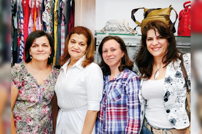  Aida Assunção, Maria Neusa Oliveira, Sueli Carmona Dias e Ivete Berton  