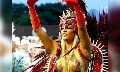 Ex-panicat, Juju Salimeni diz que 'Pânico' sofria na RedeTV!