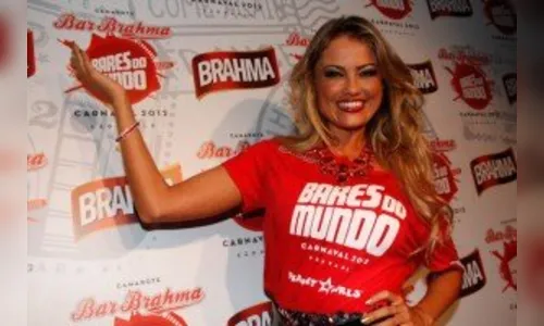 Chegada de Ellen Rocche ao desfile da Rosas de Ouro é marcada por confusão