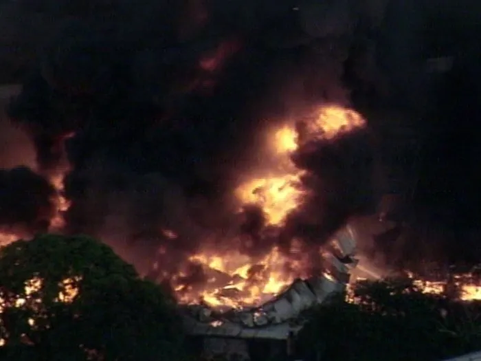 Incêndio atinge fábrica em São Paulo