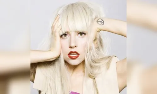 Lady Gaga usa chupetas para se acalmar em turnê, diz jornal