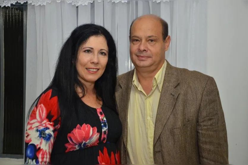   Lucilene Faiçal e Renato Calabrese, durante festiva na Casa da Amizade, em Apucarana 