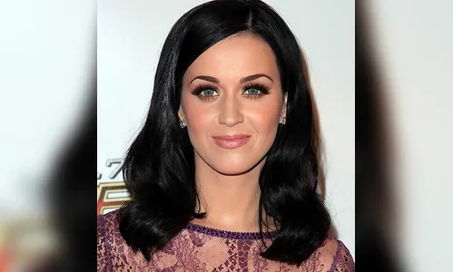 Katy Perry pode participar de filme sobre o Queen