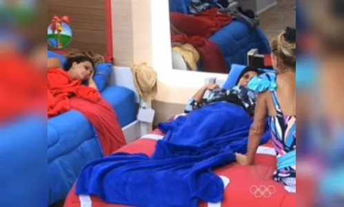 Léo Áquila ouve Gretchen falando mal dele