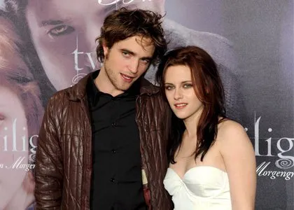  Kristen Stewart e Robert Pattinson pretendiam ter um filho