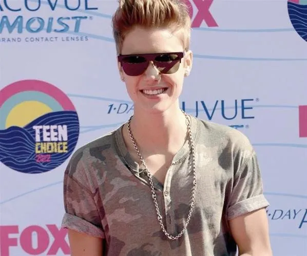 Justin Bieber recebe convite para estrelar best-seller