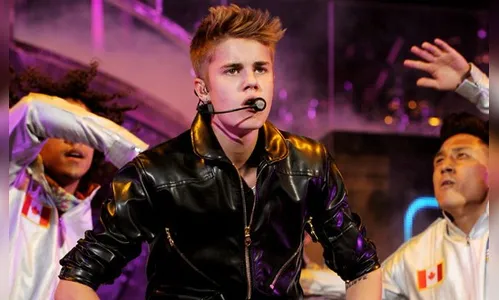 Paparazzo morre ao tentar fotografar Justin Bieber dentro de uma ferrari