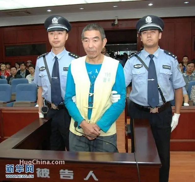 Canibal chinês condenado por 11 mortes é executado
