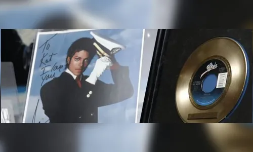 Pai de Michael Jackson admite agressões ao filho