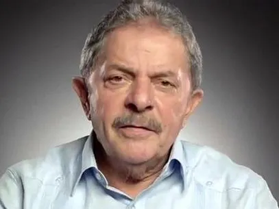 Ex-presidente Lula se cala sobre rebaixamento do Brasil