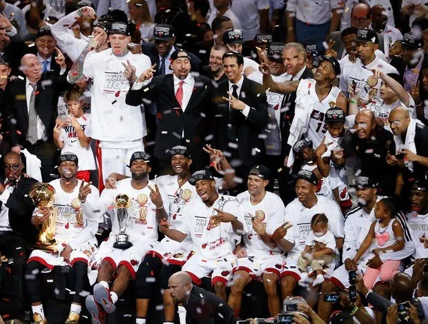  Festa dentro de quadra: após playoff emocionante, Miami Heat é bicampeão  Foto: Getty Images