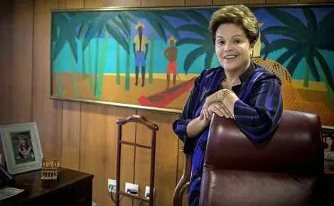 Dilma diz que ficará de cabelos brancos após Presidência