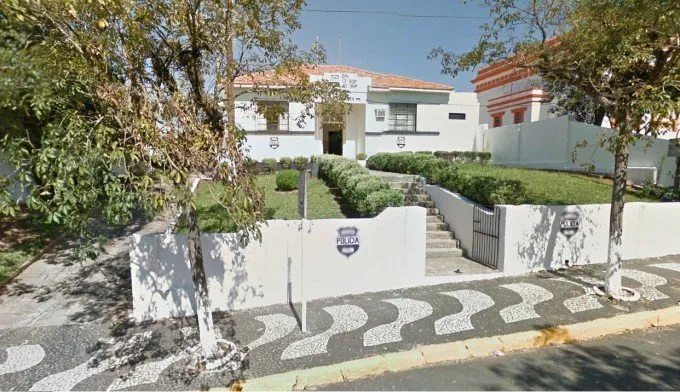 Polícia Civil já colheu depoimentos de vizinhos da idosa e procura pelo suspeito  Imagem: Divulgação/arede.info