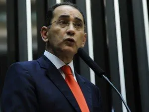  João Paulo Cunha, ao se defender na Câmara das condenações (Lucio Bernardo Jr./Câmara)