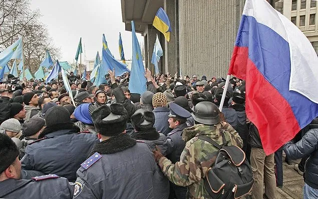 Rússia diz que tropa não bloqueou aeroporto na Crimeia - Crédito da foto: www1.folha.uol.com.br 