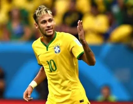 Ídolo de seus ídolos, Neymar vira "fenômeno" para o fã Ronaldo
