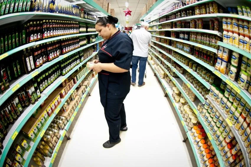 Apas: preços nos supermercados de SP recuam em agosto