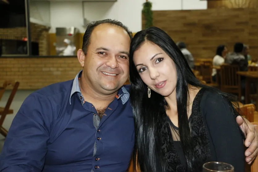   Arildo Nogueira e Vanessa Silveira 