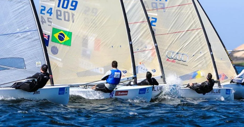 Falta de ventos cancela regatas marcadas no Mundial de Vela