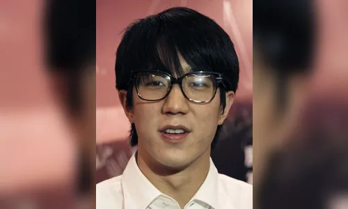 Filho de Jackie Chan é detido por se envolver com drogas e viciados