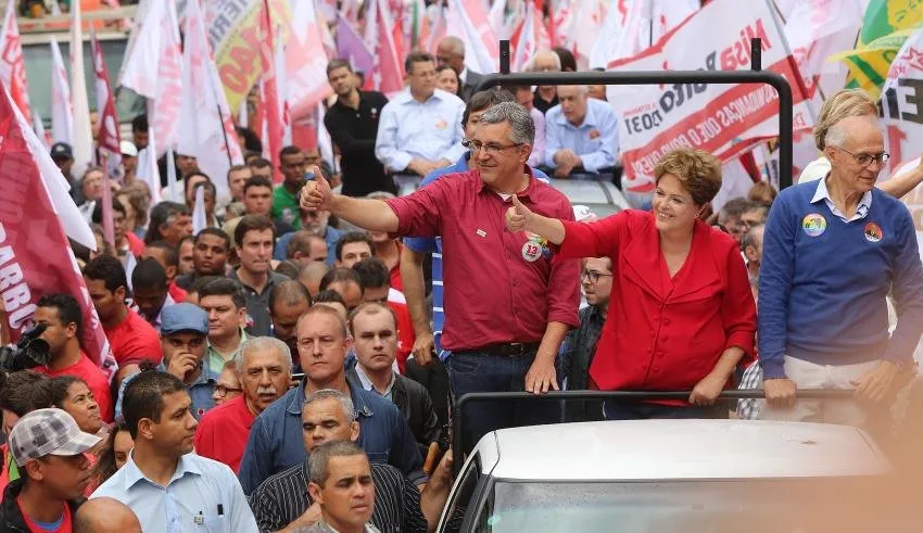 Dilma diz que parceria com Padilha pode ajudar SP