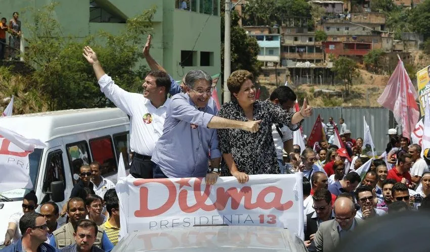 Em BH, Dilma pede voto com 'paz, amor e consciência'