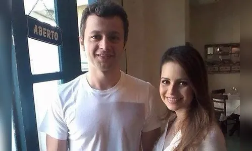 Marido de Sandy critica fãs: “Vão lavar uma louça”
