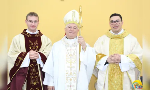Bispo Dom Celso ordena dois novos padres na região