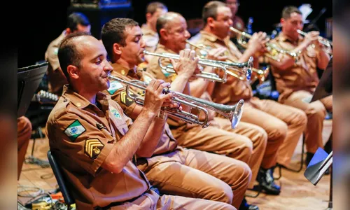 Banda de Música da Polícia Militar se apresenta em Arapongas