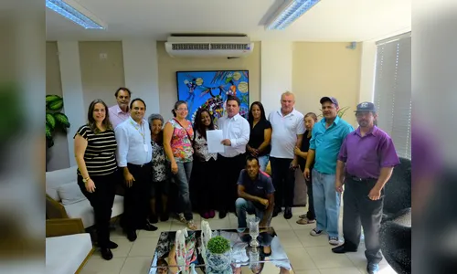 Prefeito recebe membros de Associações de hortas comunitárias