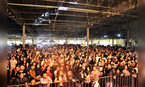 Arapongas Fest Show reúne milhares de pessoas no Expoara