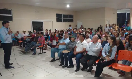 Cresol realiza reunião com a população de Godoy Moreira