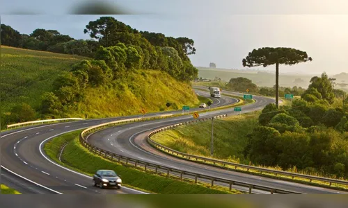 Mais de 400 mil carros devem viajar pelas estradas do PR no feriado prolongado
