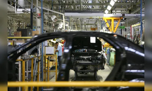 Setor de serviços cai 2,2% e tem pior julho desde 2014, aponta IBGE