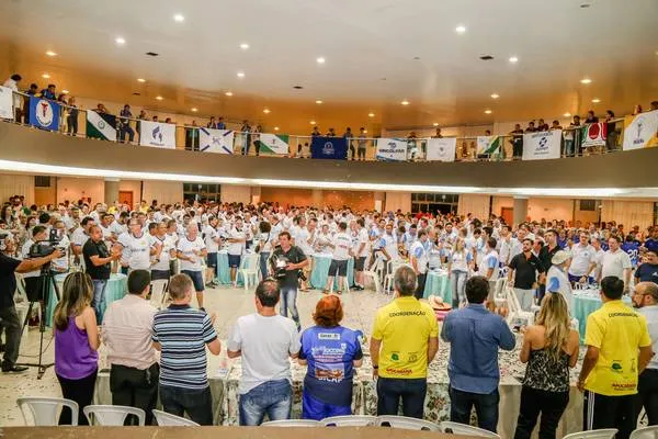 O salão do Clube de Campo Água Azul ficou lotado na solenidade de abertura do 25º Jocopar - Foto: Divulgação