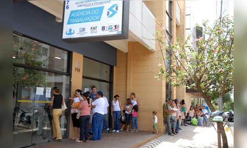 Agência oferta vagas para administrador financeiro e arte finalista 