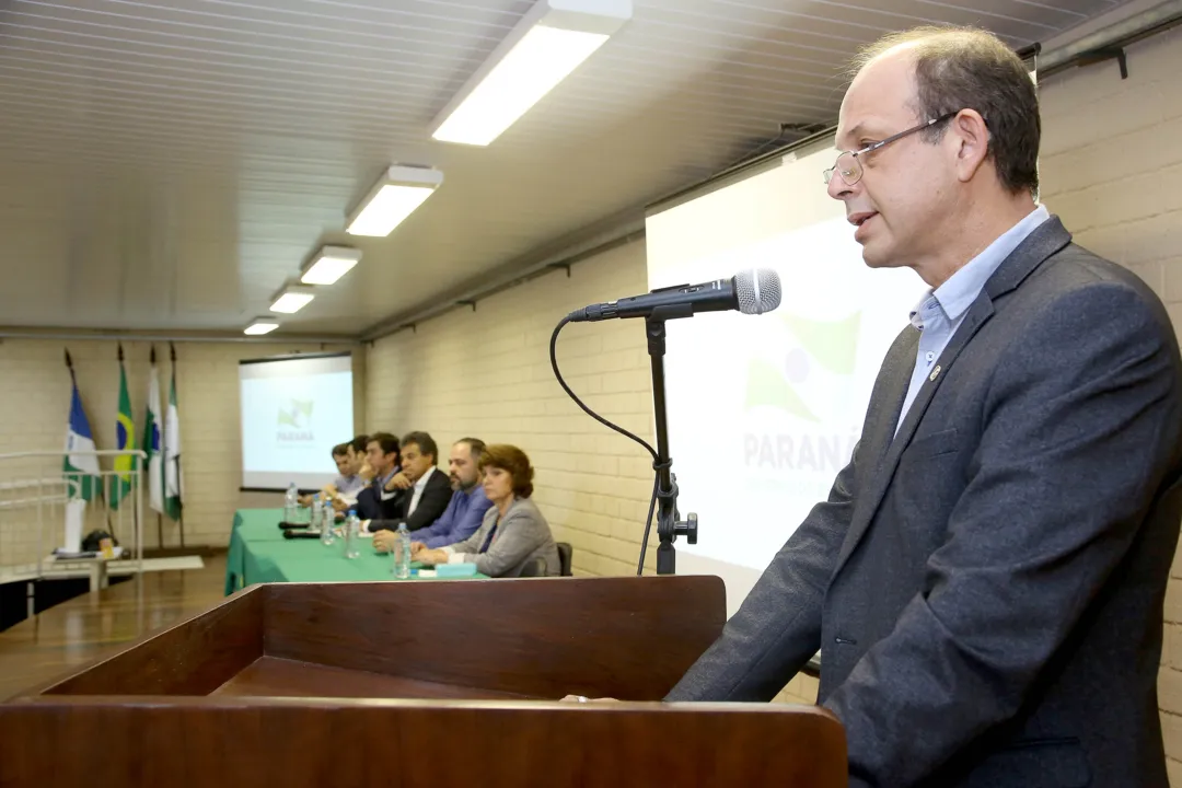 Paraná está na contramão da crise, diz líder empresarial