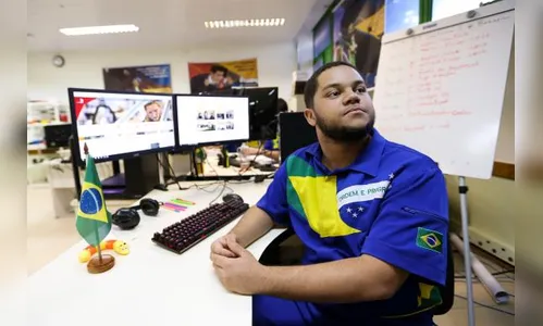 Jovens fazem preparação árdua para torneio mundial de ensino profissionalizante